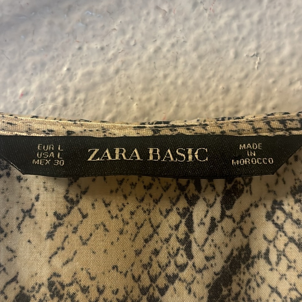Zara Basic Snakeskin Print Button Down Dress Size… - image 3